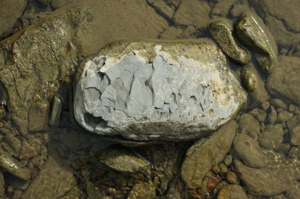  Schungit – ein harmonisierender Stein aus dem Norden Russlands  - Die Verwendung von Schungit